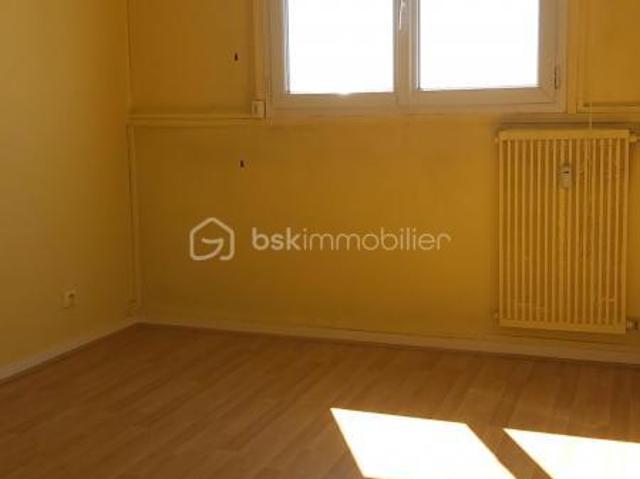 NOGENT SUR OISE 3 ROIS Appartement 5 pièces de 90m² avec balcon