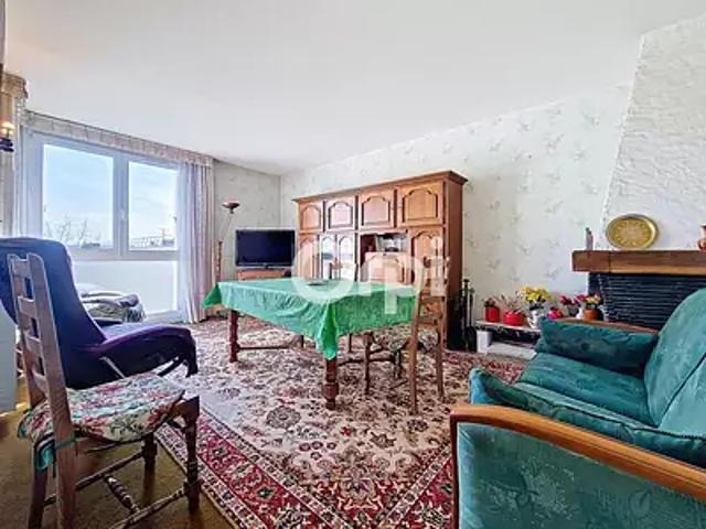 Nogent sur Oise 60180 Achat / Vente appartement 4 pièces t4 au dernier étage cave