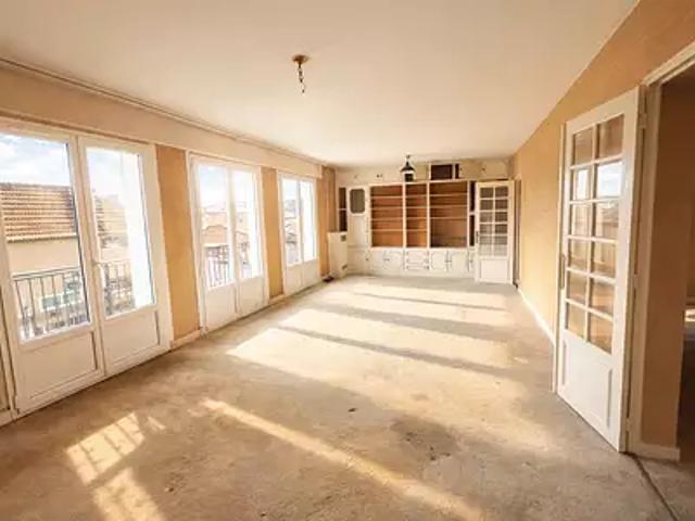 Nogent sur Oise 60180 Achat / Vente appartement 5 pièces t5 au dernier étage cave