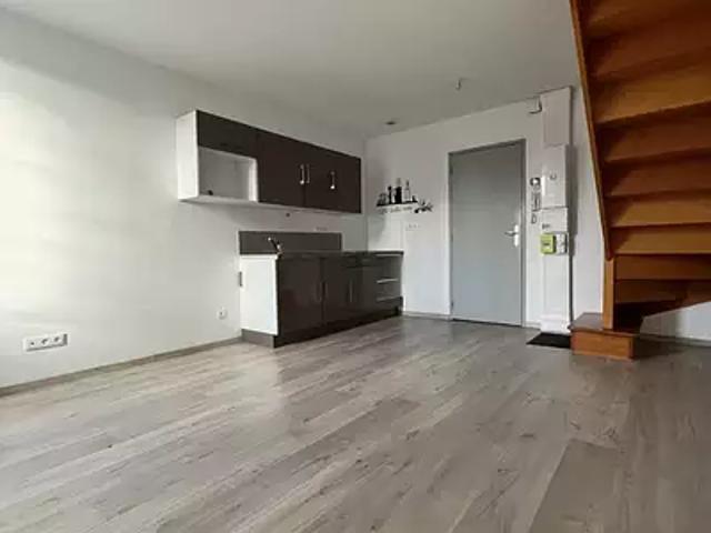 Nogent sur Oise 60180 Location appartement 2 pièces t2 au dernier étage