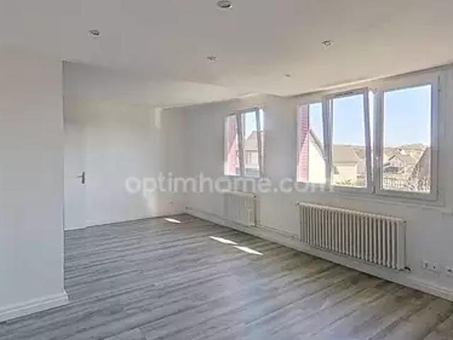 Noisy le Grand 93160 Achat / Vente appartement 4 pièces t4 au dernier étage