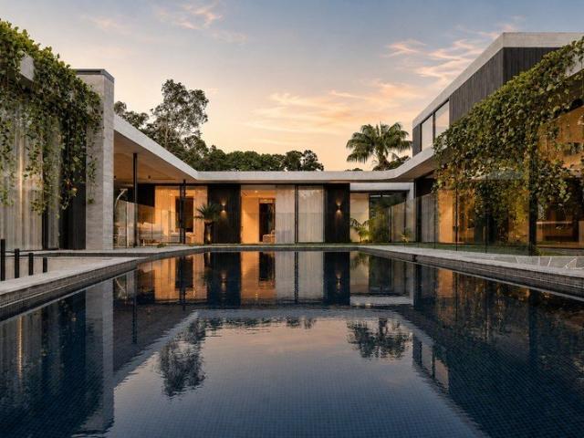 Auction 16th September Nojoor Award Winning Architecture, Exceptional Privacy, Coastal Acreage