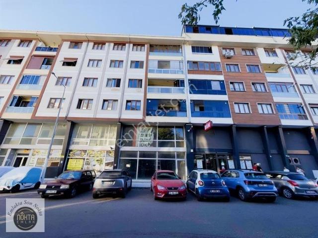 Nokta Emlak'dan Kiralık Cadde Üzerinde 2+1 Ebeveyn Banyolu Daire