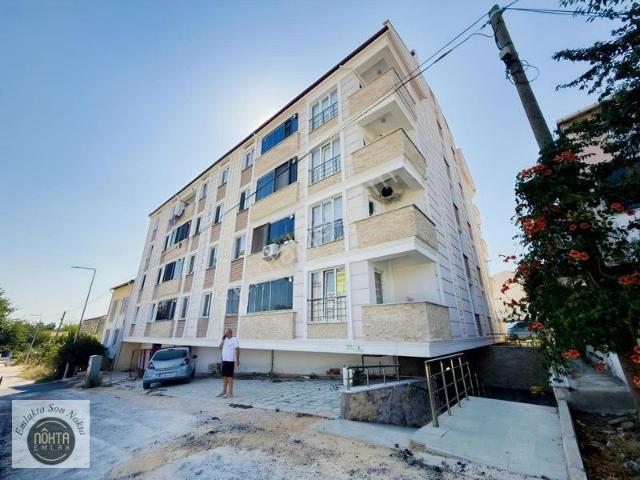 Nokta Emlak'dan Satılık 2+1 İskanlı 90 M2 Çift Balkonlu Daire