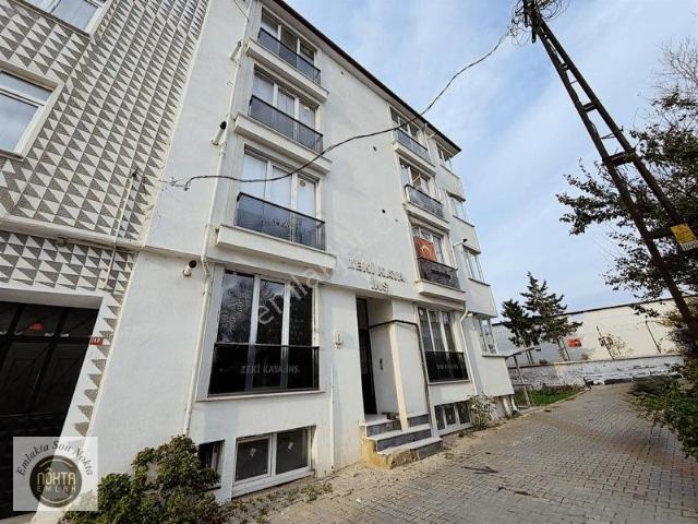 Nokta Emlak'dan Satılık 2+1 Karacaibrahim 80 M2 Daire
