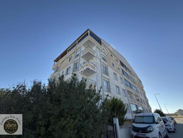 Nokta Emlak'dan Satılık 2+1 125 M2 İskanlı Çift Balkonlu Daire