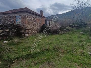 Nokta Gayrimenkul'den Saruhanlı Mahallesi'nde Müstakil Ev&arsa