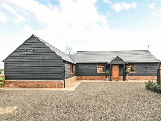 Noke Lane, Chiswell Green, St.Albans AL2, 3 bed barn conversion to rent, £3,000 pcm | PrimeLocation