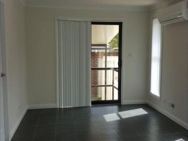 NORTH TAMWORTH Modern Villa in Convenient Location