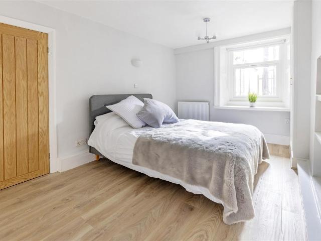 North Terrace, Newcastle Upon Tyne NE2, 1 bed flat to rent, £1,500 pcm | PrimeLocation