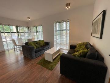 North Thirteenth Street, Milton. 2 bed flat to rent £1,450 pcm £335 pw