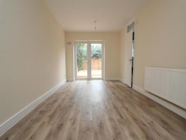 North Thirteenth Street, Milton Keynes 1 bed house to rent £995 pcm £230 pw