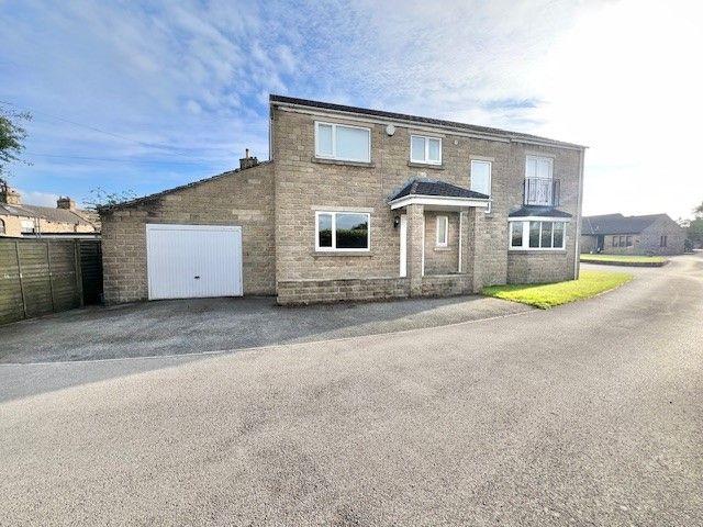 North View Road, Bradford BD4, 4 bed detached house to rent, £1,500 pcm | PrimeLocation