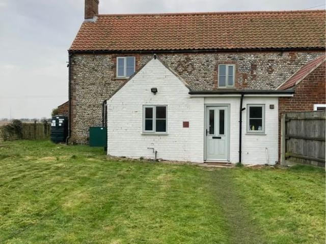 North Walsham Road, Happisburgh NR12, 3 bed cottage to rent, £1,100 pcm | PrimeLocation