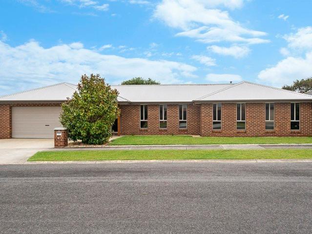 North Warrnambool Family Home!