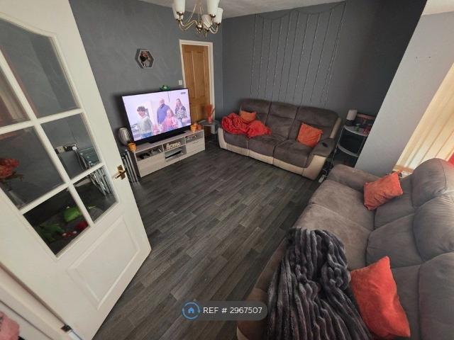 North Way, King's Lynn PE30, 3 bed end terrace house to rent, £975 pcm | PrimeLocation
