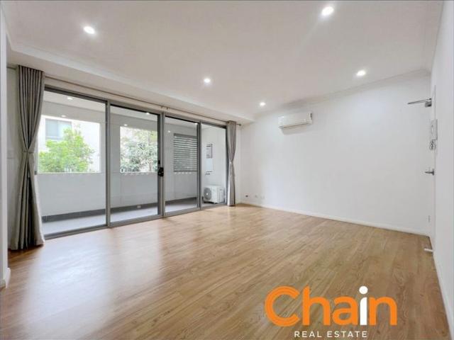 NORTH WEST FACING 2 BEDROOM APARTMENT FOR LEASE