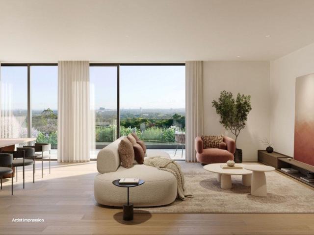 North West Facing Three Bedroom Residence with Study