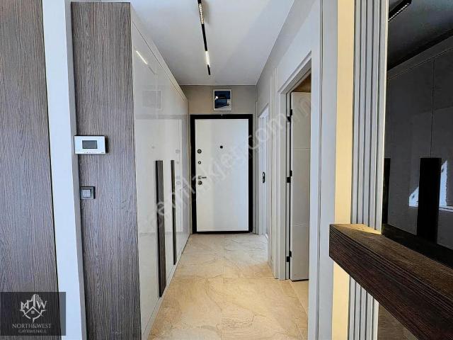North&west'ten İncek'te Merkezde Ebeveyn Banyolu Kiralık 2+1