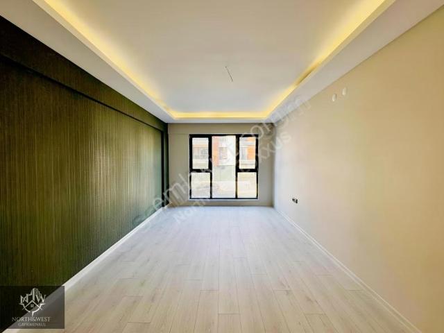 North West'ten İncek'te Bağımsız Mutfaklı Kiralık Lüks 2+1 Daire