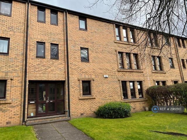 North Woodside Road, Glasgow, G20 2 bed flat to rent £1,425 pcm £329 pw