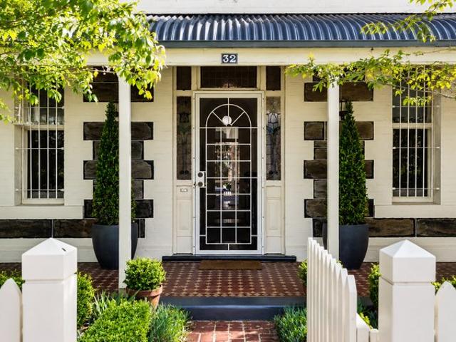 North Adelaide Lifestyle, Without the Hassle Character Villa on a Leafy City Fringe Street