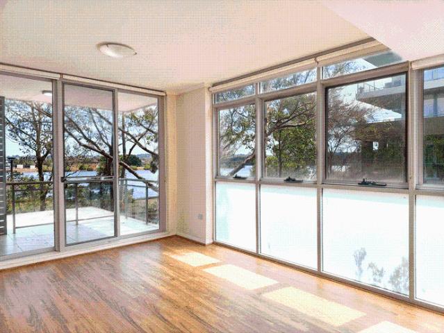 North and West Facing 2 Bedroom stunning Apartment with Waterview