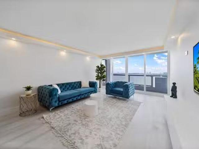 North Bayshore Drive