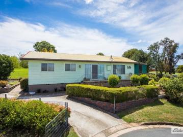 House for sale in Bega - Garden, Parking