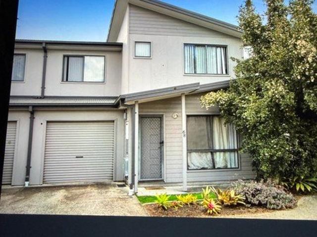 North Booval Townhouse for Sale 3 Bed, 2 Bath $750k$800k
