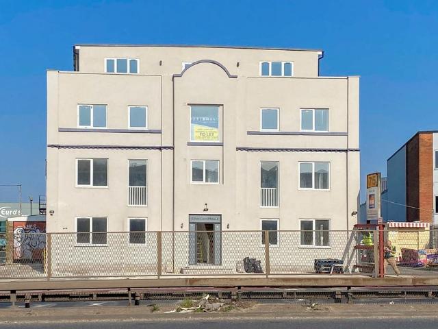 North Circular Road, London, NW2 Property to rent £7,131 pcm £1,646 pw