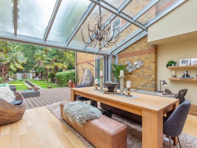 North Common Road, London W5, 3 bed flat to rent, £5,500 pcm | PrimeLocation