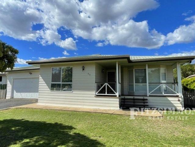 PRICE REDUCED VENDOR READY TO RELOCATE OFFERS OVER $595,000
