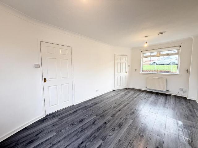 North Dryburgh Road, Wishaw, ML2 2 bed end of terrace house to rent £950 pcm £219 pw