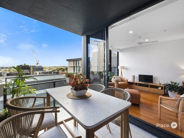 North East Aspect, Elevated Outlooks and Lifestyle Convenience in Capri