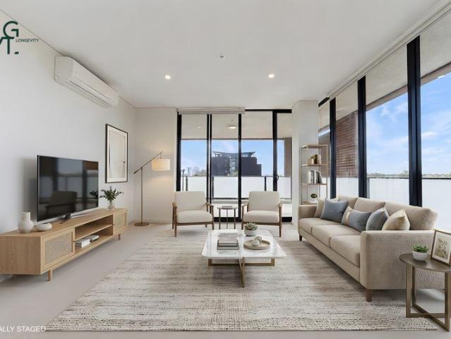 North East Corner 2 bedroom Apartment with View