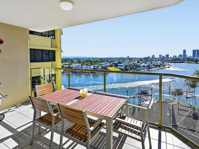 North East Corner Main River and Ocean Views in Surfers Hawaiian!