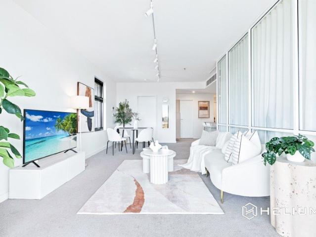 North East Corner Residence with Sweeping River & City Views