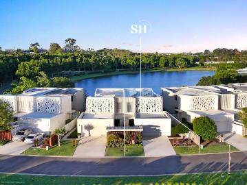 North East Facing Waterfront Townhome with Stunning Lake Views