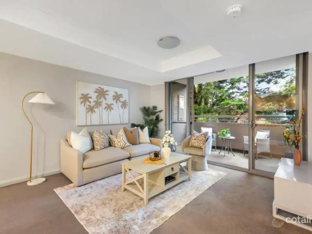 North East Facing Apartment Just 150m to Killara Station