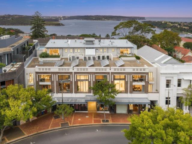North east facing Balmoral lifestyle convenience