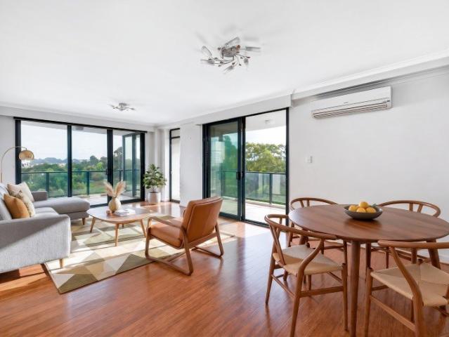 North East Facing Corner Apartment with Space to Entertain, Work & Unwind