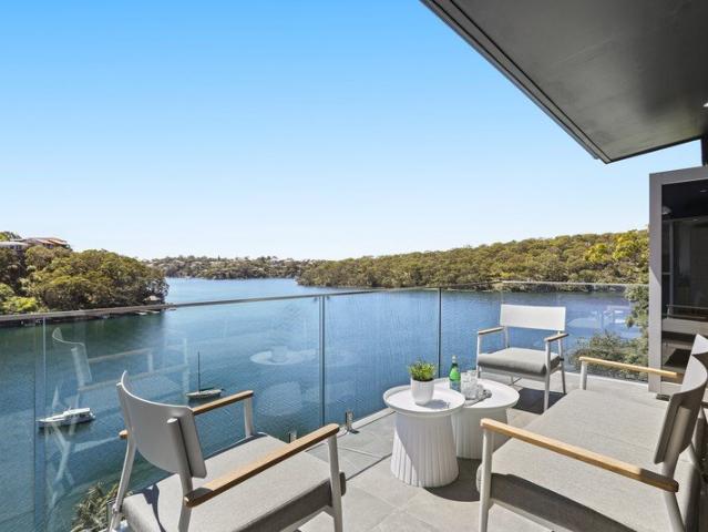 North East Facing Deep Waterfront