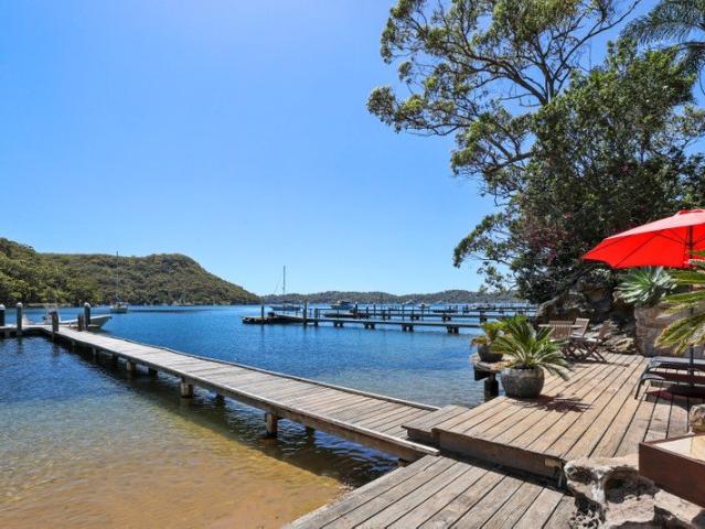 North East facing Deep Waterfront The Ultimate Pittwater Position!
