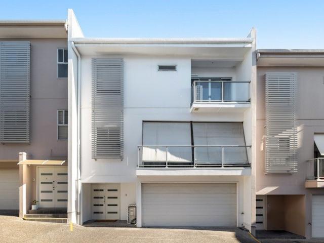 North East facing entertaining with three levels of lifestyle flexibility in boutique setting