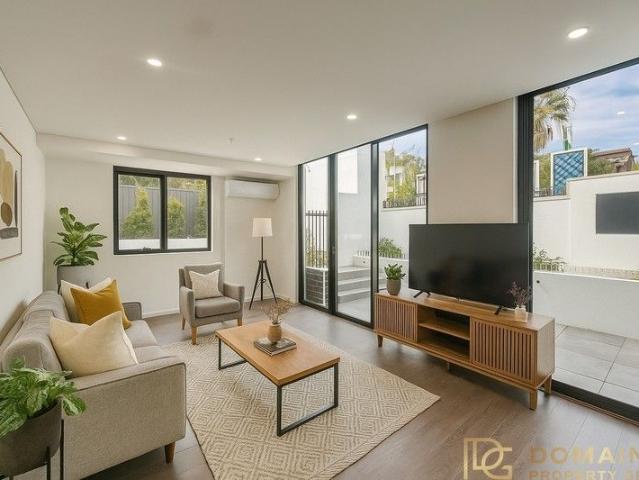 Brand New Ground Floor Villa Alternative