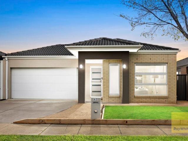 North East Facing Home in Alamanda School Zone!