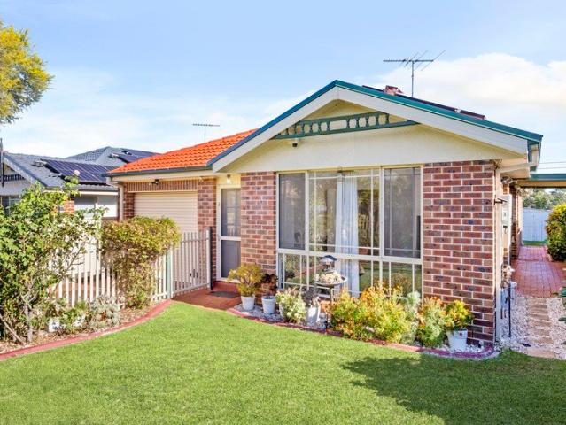 North East Facing Immaculate Family Living with Seamless Indoor Outdoor Entertaining, Just a 12 Minute Walk to Hambledon Public School!