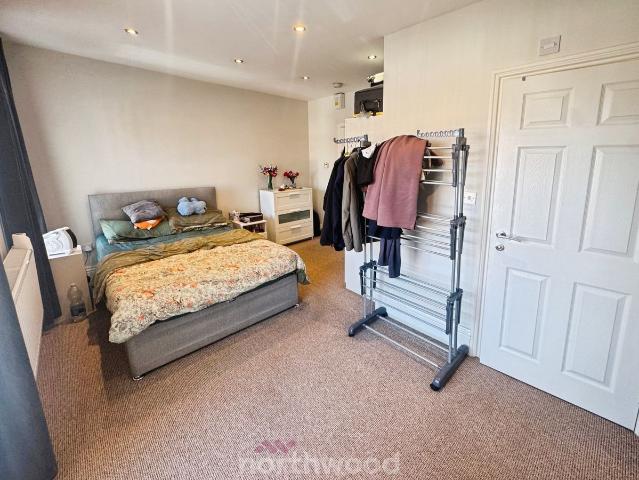 North Eastern Road, Thorne, Doncaster DN8, 1 bed flat to rent, £625 pcm | PrimeLocation