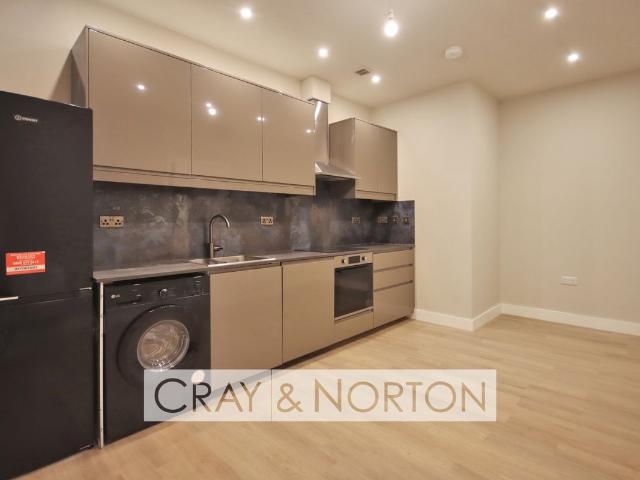 North End, Croydon CR0, 1 bed flat to rent, £1,525 pcm | PrimeLocation
